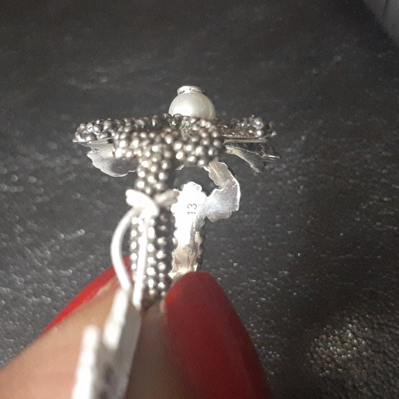 GUCCI HEART BOW RING AGED SILVER NWT - Picture 7 of 10